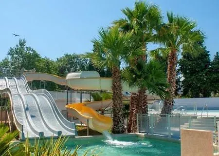 캠프장 Super Camping Parc 7 Fonts 아그
